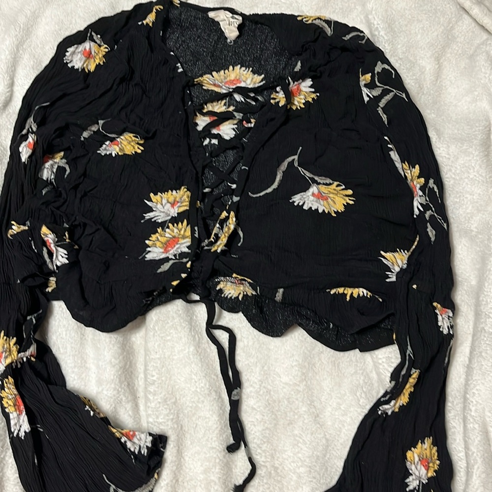 Women’s shirt